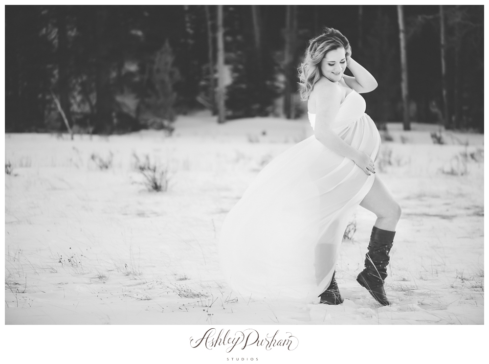 Estes Park Photographer, Snowy Maternity Session, Sew Trendy Accessories, Winter Maternity Session