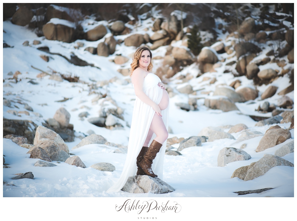 Estes Park Photographer, Snowy Maternity Session, Sew Trendy Accessories, Winter Maternity Session