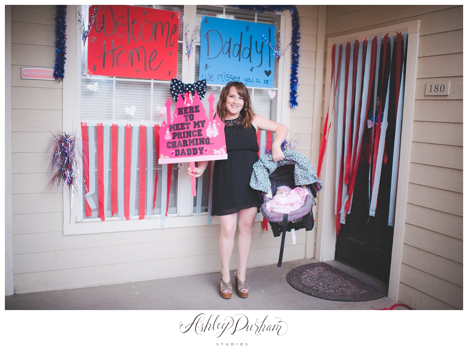 Palm Springs military photographer, twentynine palms homecoming photographer, 29 palms homecoming photographer, fort irwin homecoming photographer, san diego military photographer