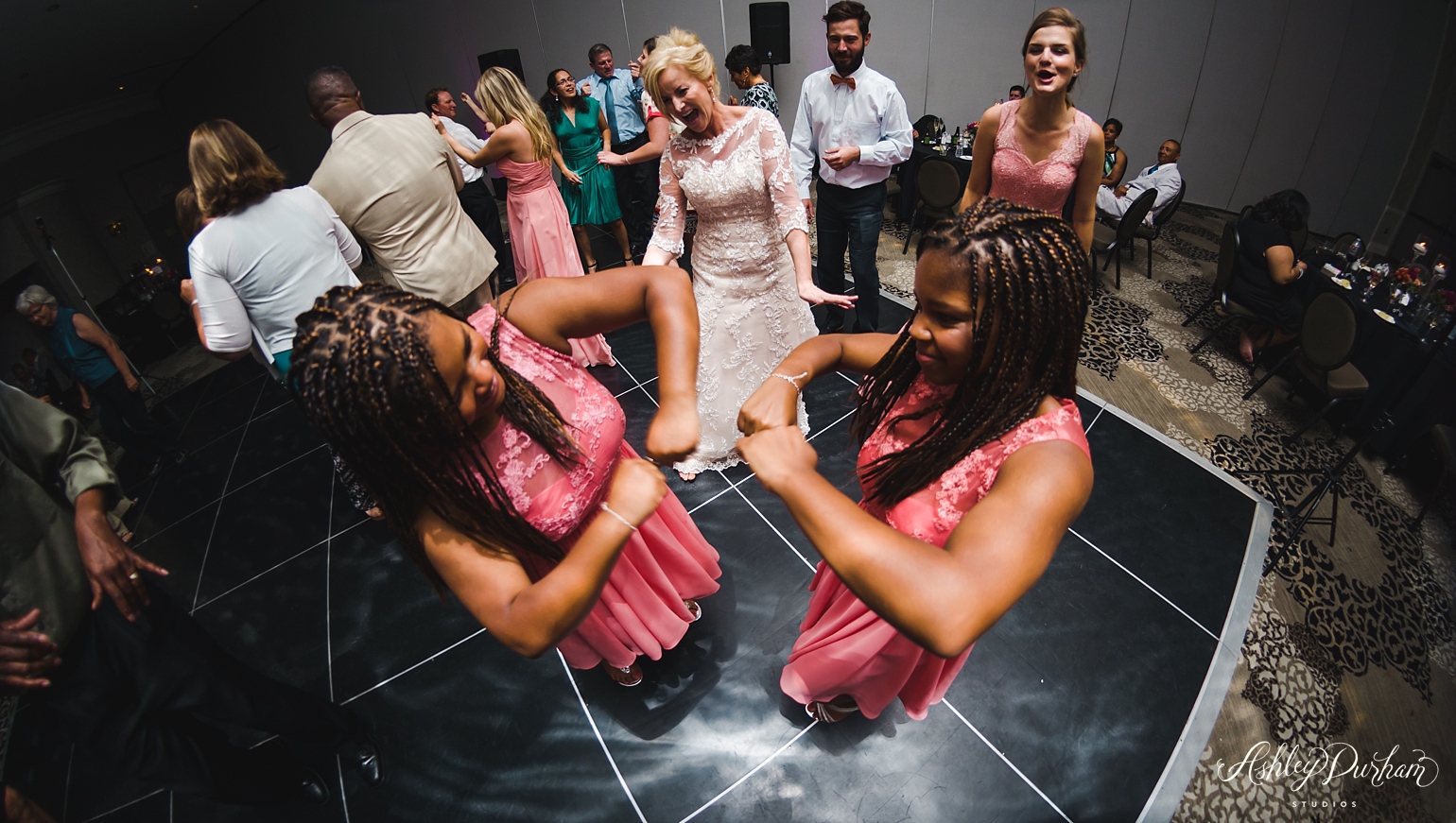 Palm Springs Wedding, Hotel Wedding Palm Springs, Coral and Cream wedding