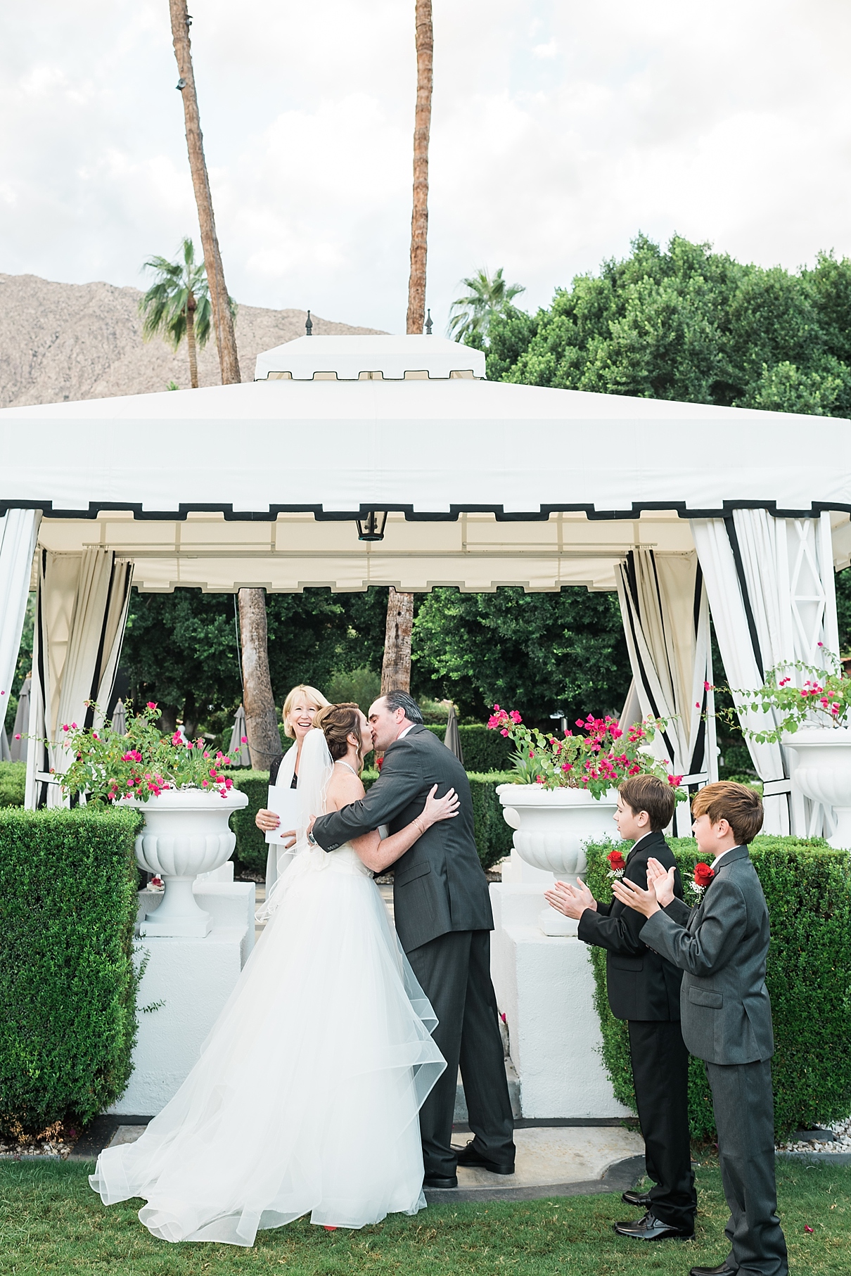 Avalon Hotel Wedding, Palm Springs wedding, wedding in Palm Springs, Avalon Palm Springs wedding, red roses wedding