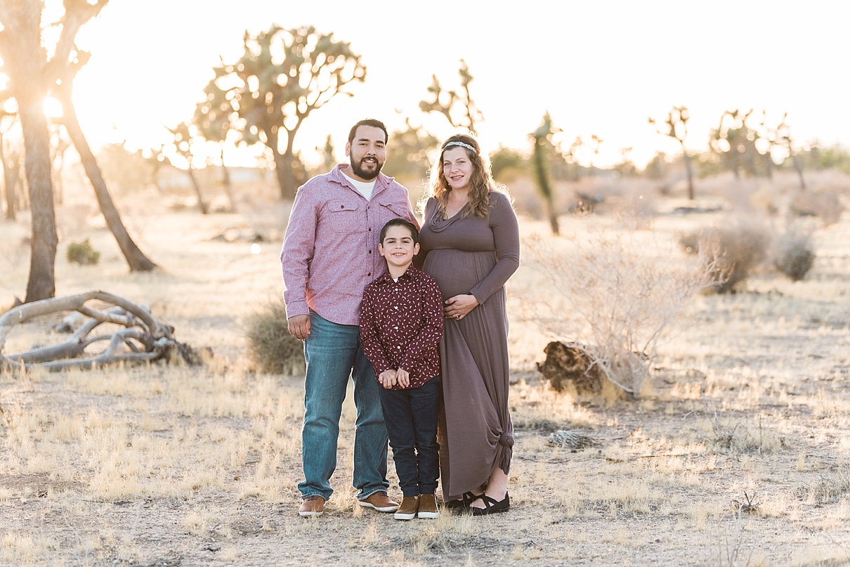 Joshua Tree maternity photos, desert maternity photos, desert pregnancy photos