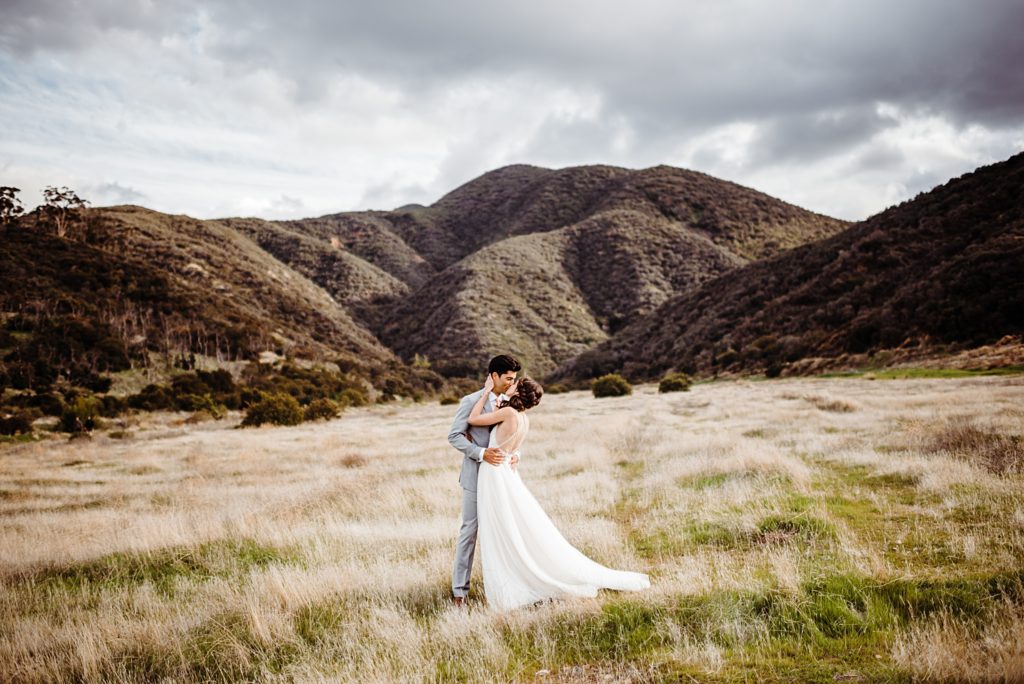 skyline drive trail wedding photos in corona