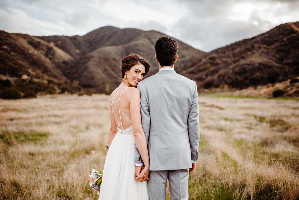 skyline drive trail wedding photos in corona