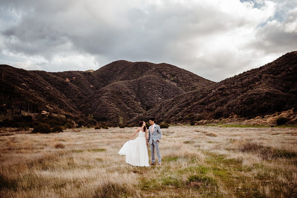 skyline drive trail wedding photos in corona