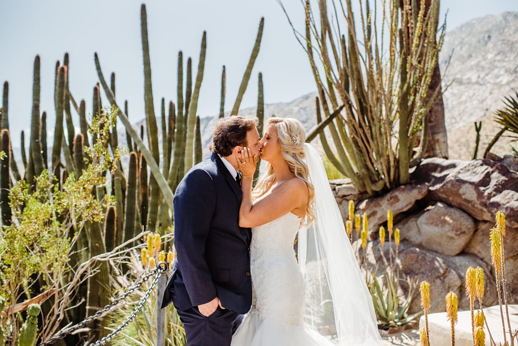 wedding photos at the o'donnell house in palm springs