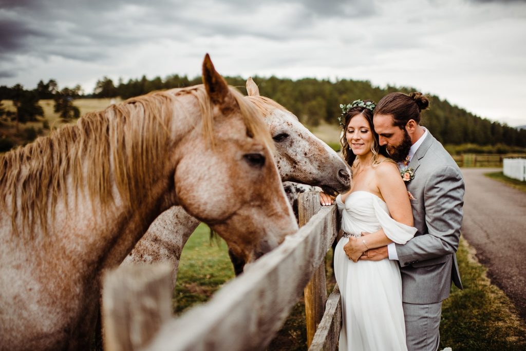 deer creek valley ranch wedding photos with the horses