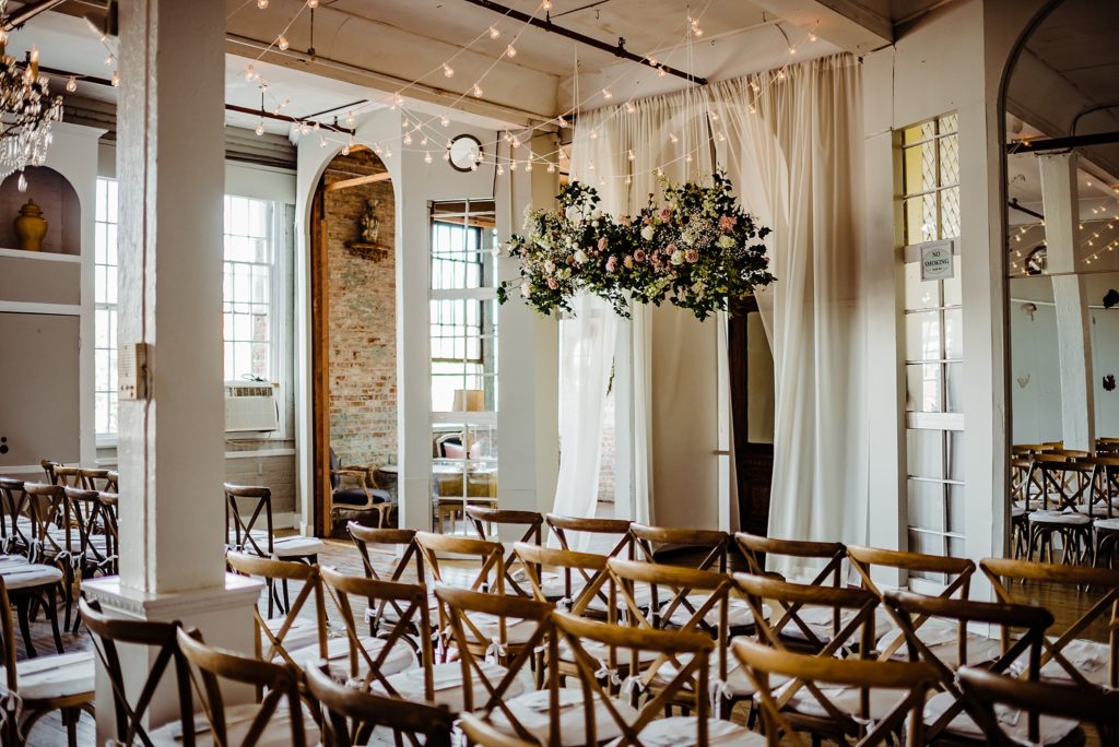 wedding ceremony at the metropolitan building in new york