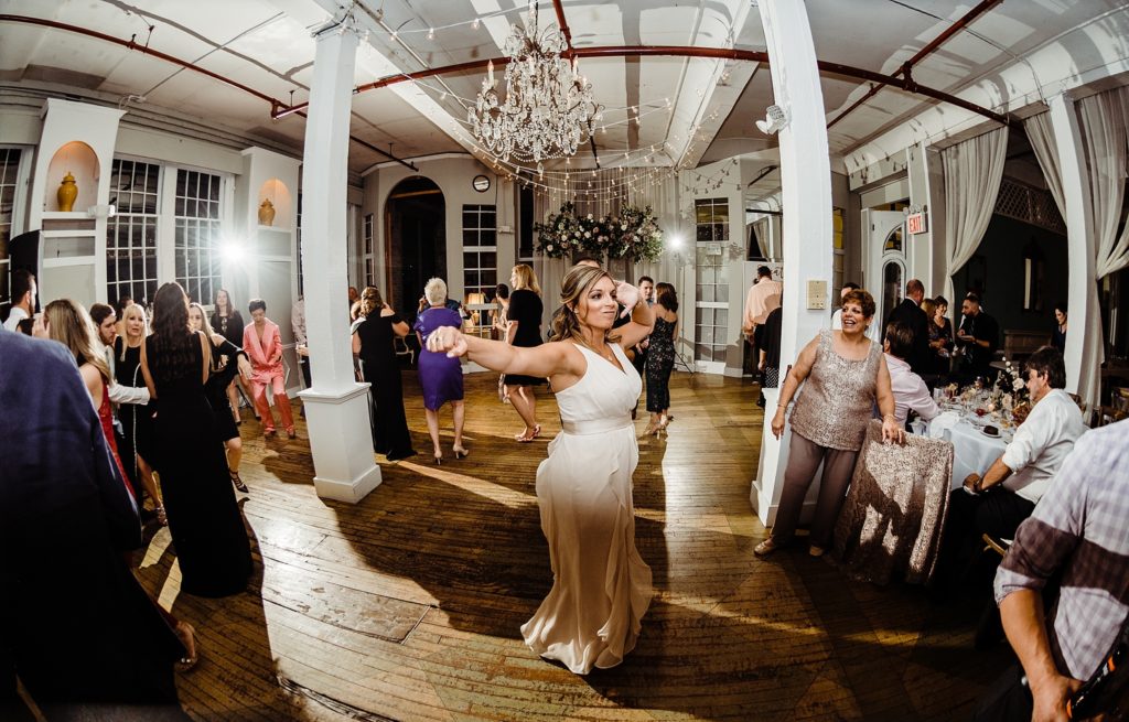 new york wedding reception at the metropolitan building in long island city