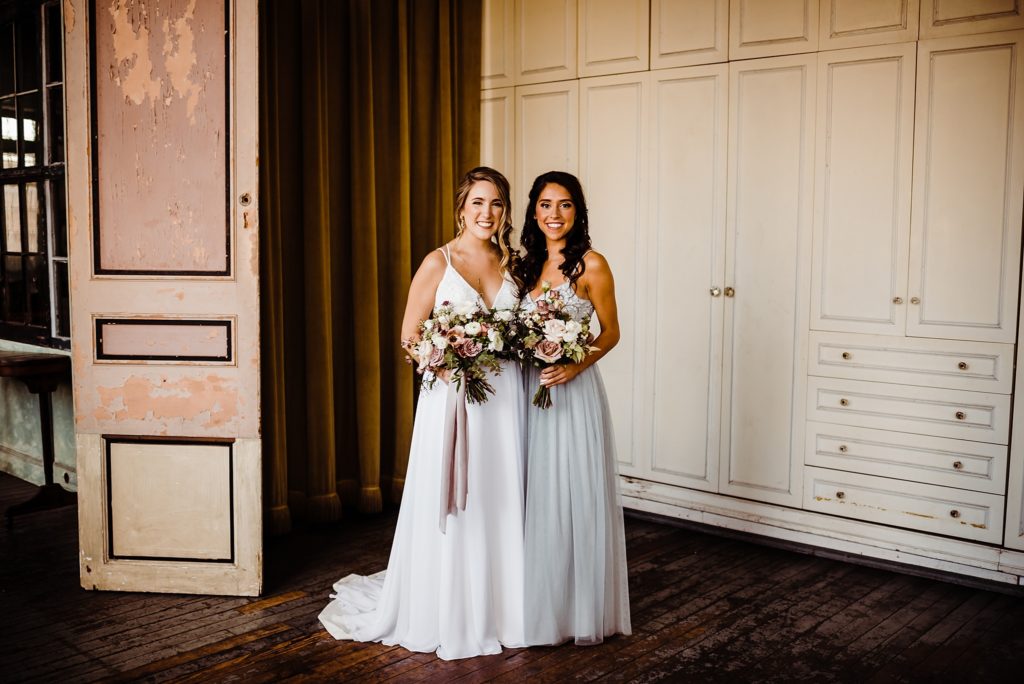 wedding party photos at the metropolitan building in long island city