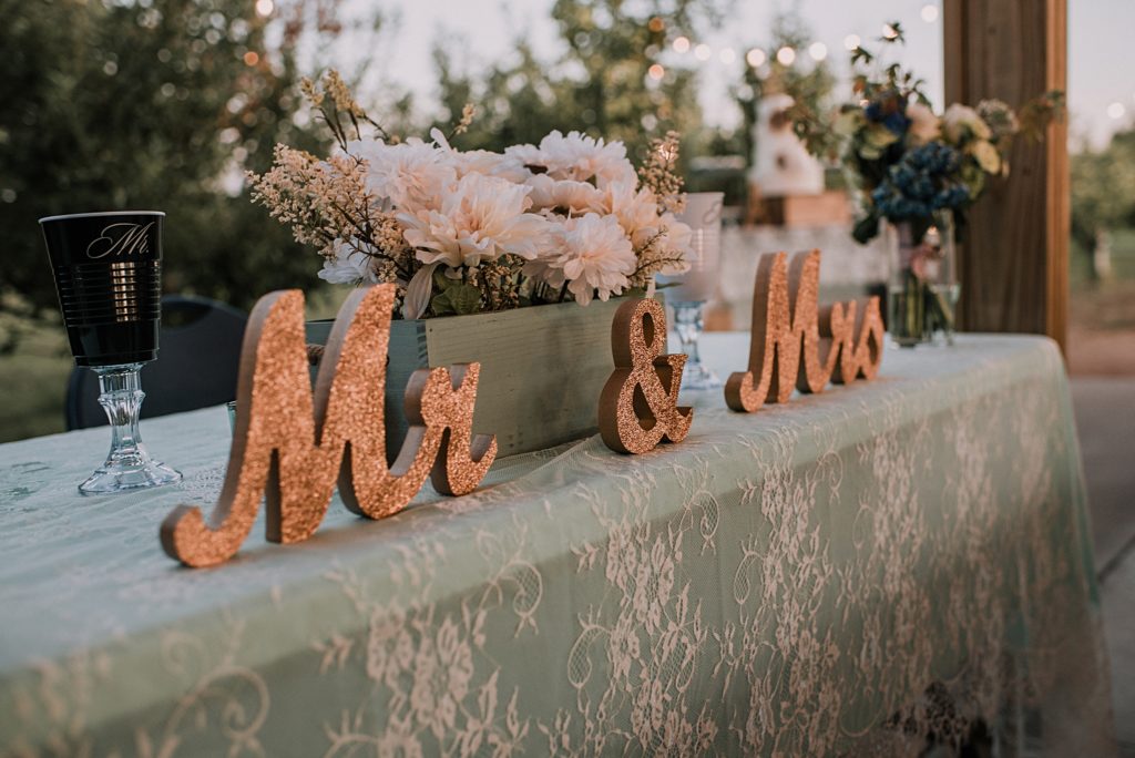 mr and mrs wood sign