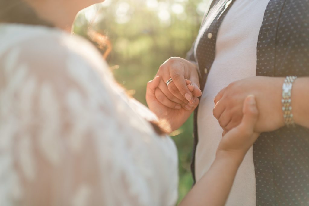 engagement session at spencer park in belvidere illinois