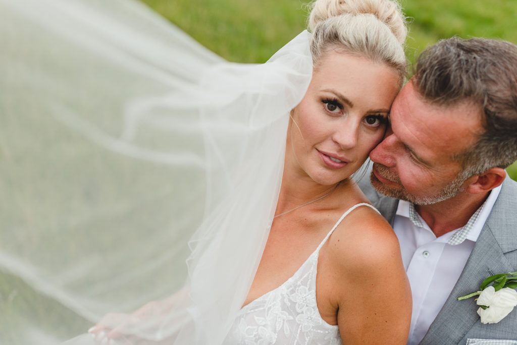wisconsin golf course wedding photos