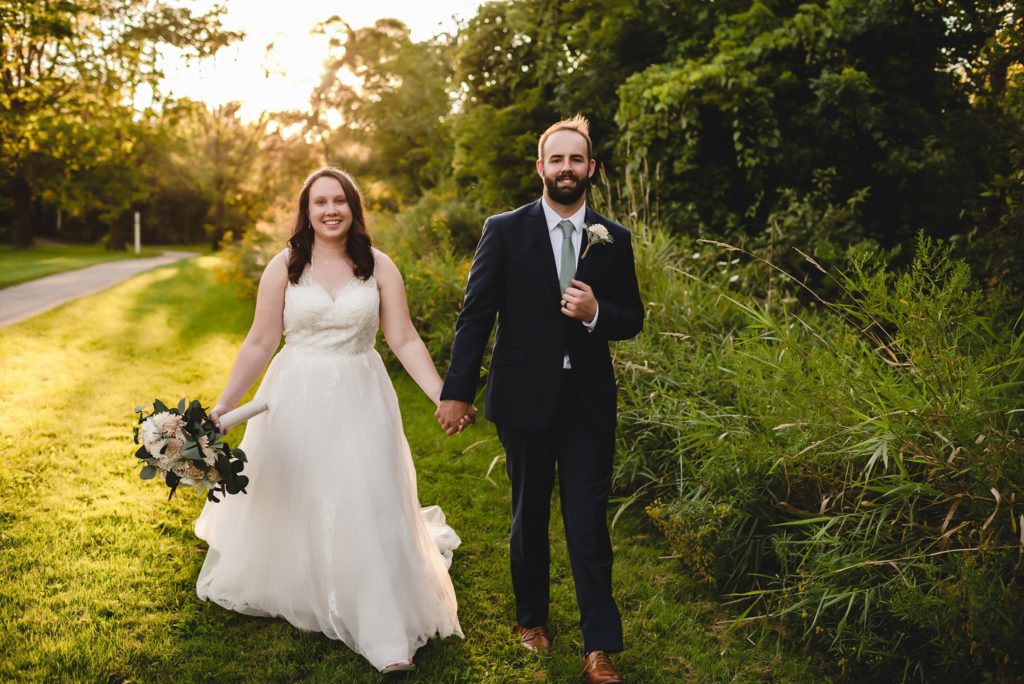 wedding photos at the barn at homestead hollow in germantown