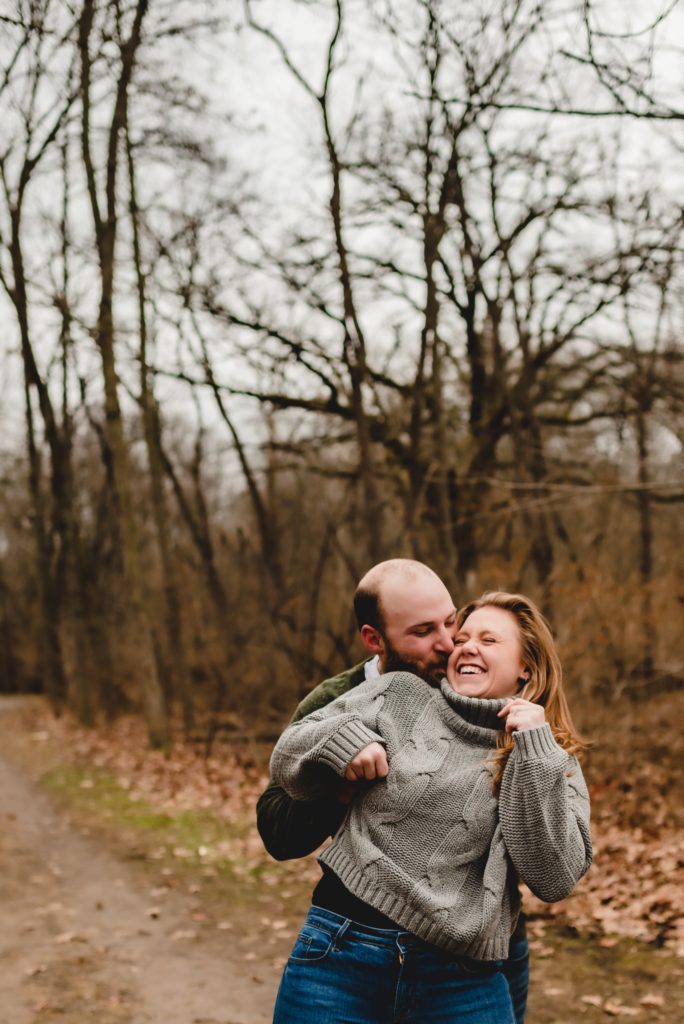 engagement session at white river county park