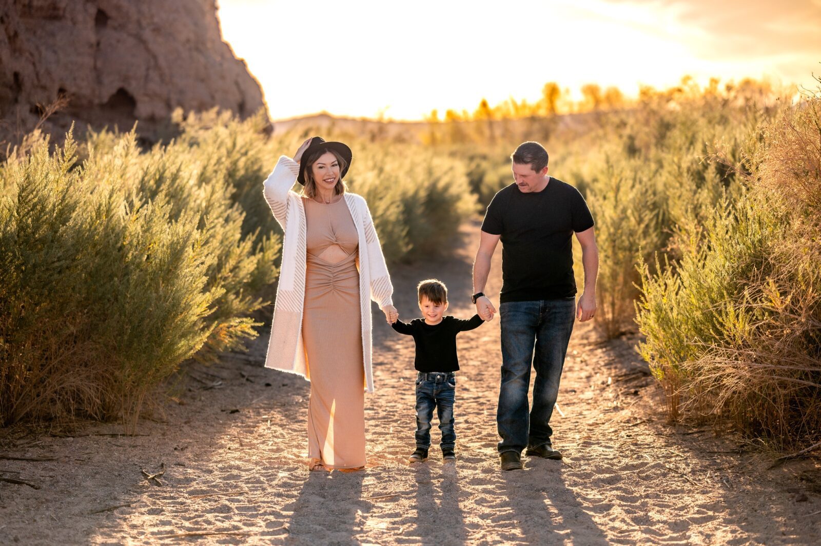Castle Rock Bay Family Photos in Lake Havasu