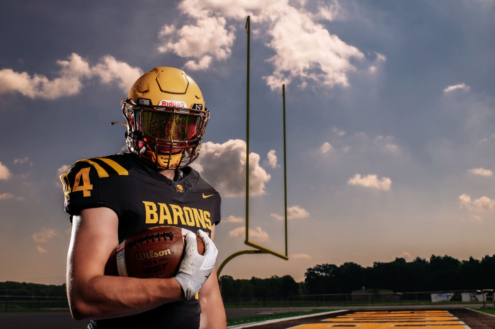 dramatic bold outdoor football sports portraits phoenix sportraits photographer Ashley Durham Photography