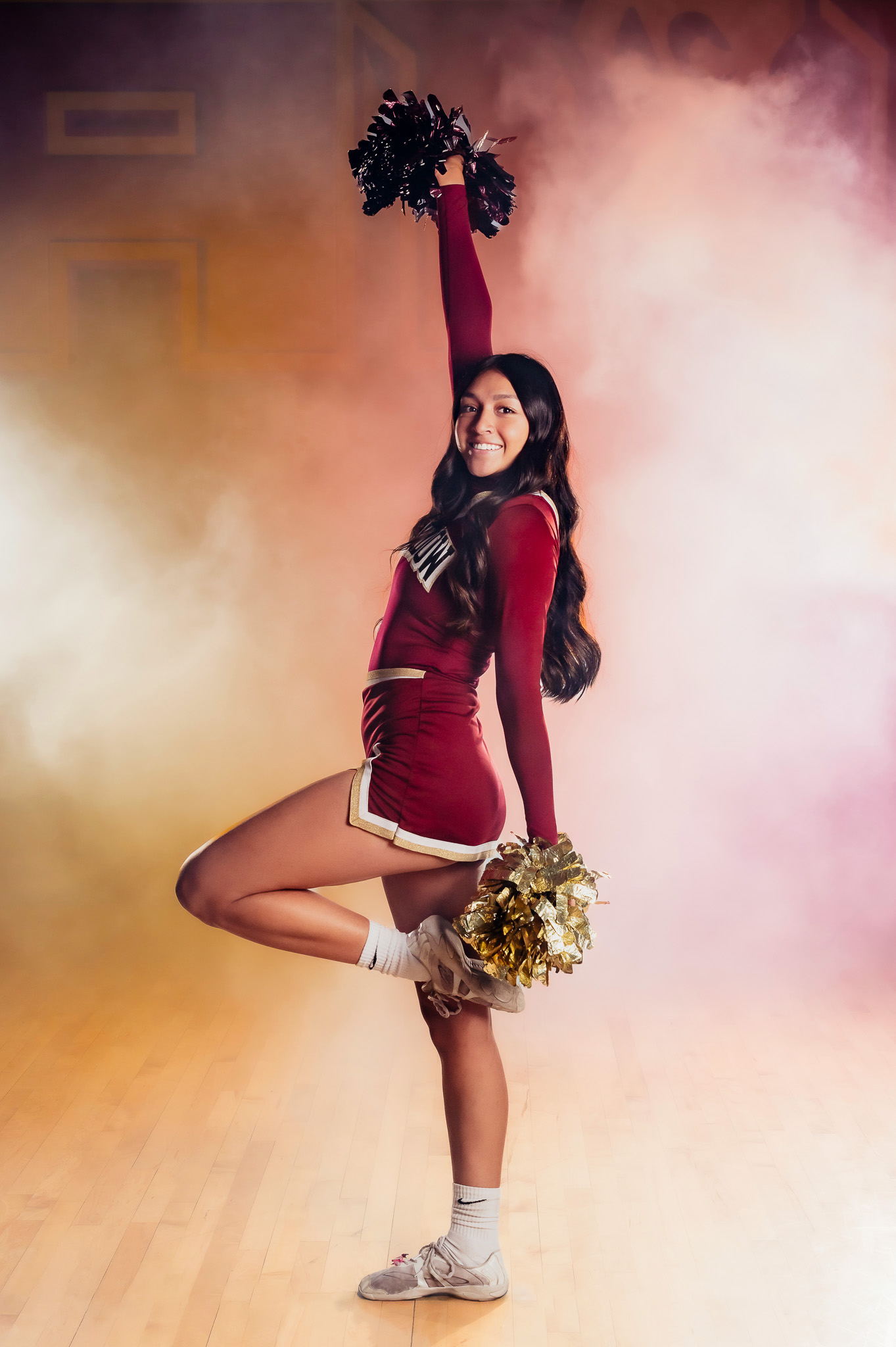varsity cheerleader pose idea phoenix team media day photographer