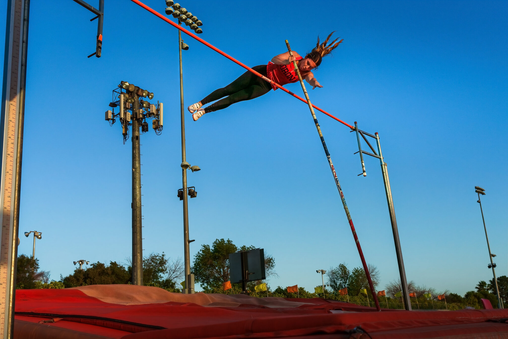 pole vaulter senior photos